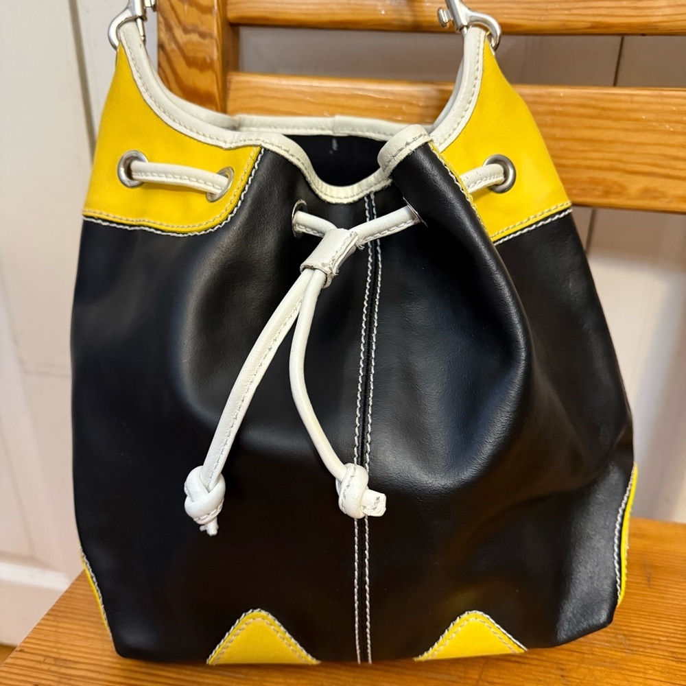 NICOLI made in Italy Black and Yellow Leather Shoulder Bucket Purse Bag - Picture 2 of 9